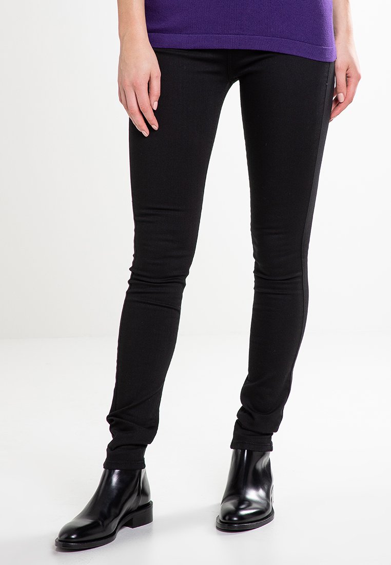 Blugi skinny fit