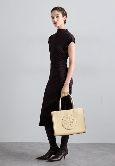 Tory Burch ELLA BIO PATENT SMALL TOTE - Handväska - vanilla soft serve