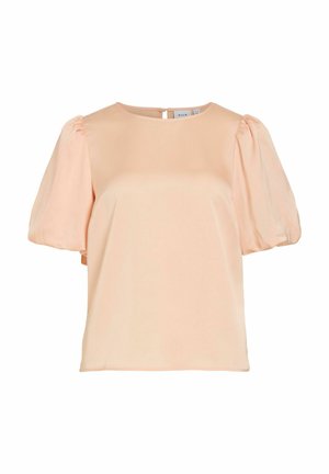 Világos őszibarack színű blúz rövid, fodros ujjakkal és kerek nyakkivágással, apró gombos záródással a hátulján.