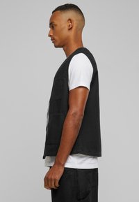 Urban Classics Weste - black