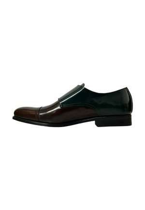 Zapato de vestir de cuero bicolor para hombre en marrón oscuro y negro brillante, con puntera y tacón bajo, mostrado de perfil.