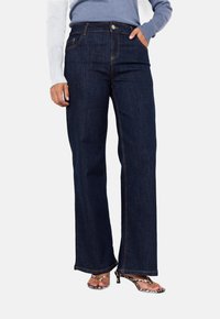 Soyaconcept Flared Jeans - raw blue denim