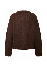 Pull en grosse maille brun foncé avec manches longues et ourlet côtelé vu de dos sur fond blanc.