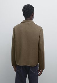 Massimo Dutti Let jakke / Sommerjakker - green