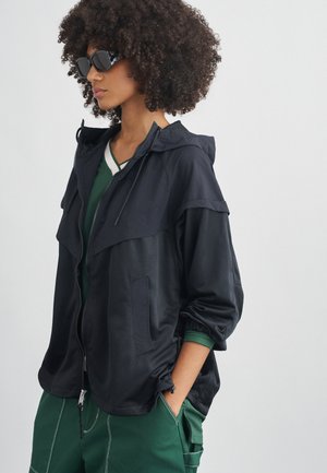 HOODED - Overgangsjakke - black