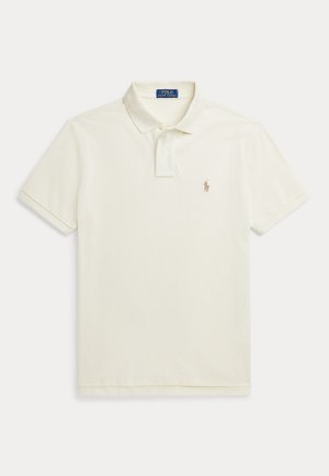 Polo de manga curta em algodão off-white, com colarinho clássico, dois botões e pequeno logótipo bordado no peito.