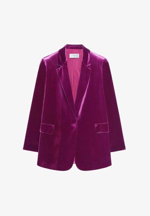 Fuchsia velvet blazer with notched lapels, single button closure, two front pockets, and a contrasting pink lining. Smooth texture.