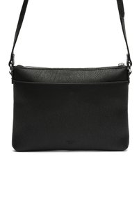 Pochette en cuir noir avec une finition texturée, forme rectangulaire fine, fermeture zippée en haut et bandoulière ajustable.