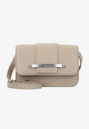 Calvin Klein BAR - Bandolera - silver mink