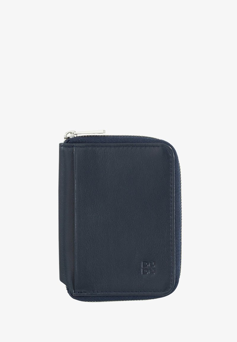 Portafoglio in pelle blu navy con chiusura a zip, forma rettangolare, texture liscia e dettaglio con logo a rilievo sul fronte. Design semplice e funzionale.