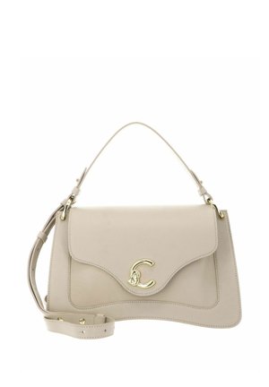 Borsa a mano in pelle beige con chiusura "CC" in metallo dorato, manico superiore e tracolla regolabile. Pelle liscia e granulosa.