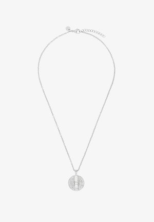 Zilveren ketting met ronde hanger met verticale rechthoekige kristallen in het midden en kleine ronde kristallen aan elke kant.