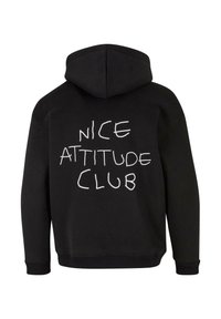 Felpa nera con cappuccio caratterizzata da una grande scritta grafica bianca sul retro che recita "NICE ATTITUDE CLUB." Progettata con cappuccio regolabile e polsini a coste.