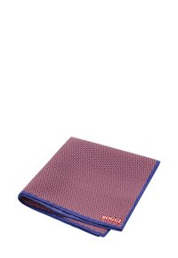 Sarkans un zils paisley raksts kabatas lakatiņš ar gludu tekstūru, ar zilu audumu maliņām un ar logo "BOGGI."