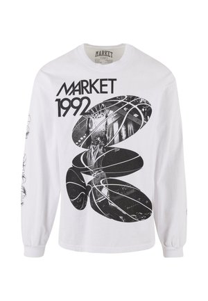 Langærmet hvid bomulds T-shirt med sort grafisk tryk, der har teksten "MARKET 1992" og abstrakte former, der minder om basketballer.