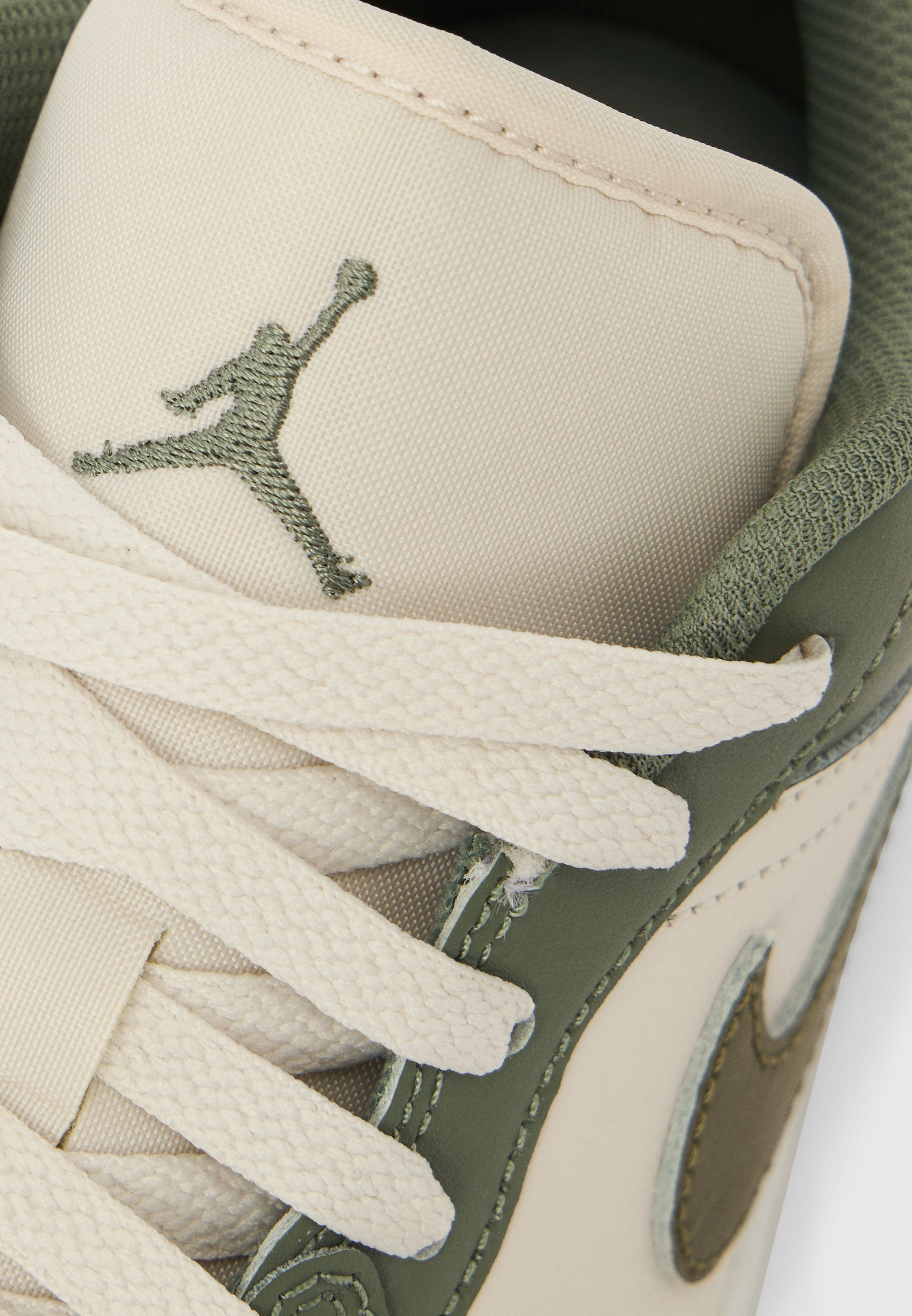 jordan 1 low vintage lichen