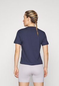 adidas Sportswear ESSENTIALS SMALL LOGO - T-shirt básica - legend ink