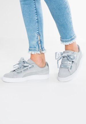 Puma SUEDE HEART SAFARI - Sneakers basse - quarry