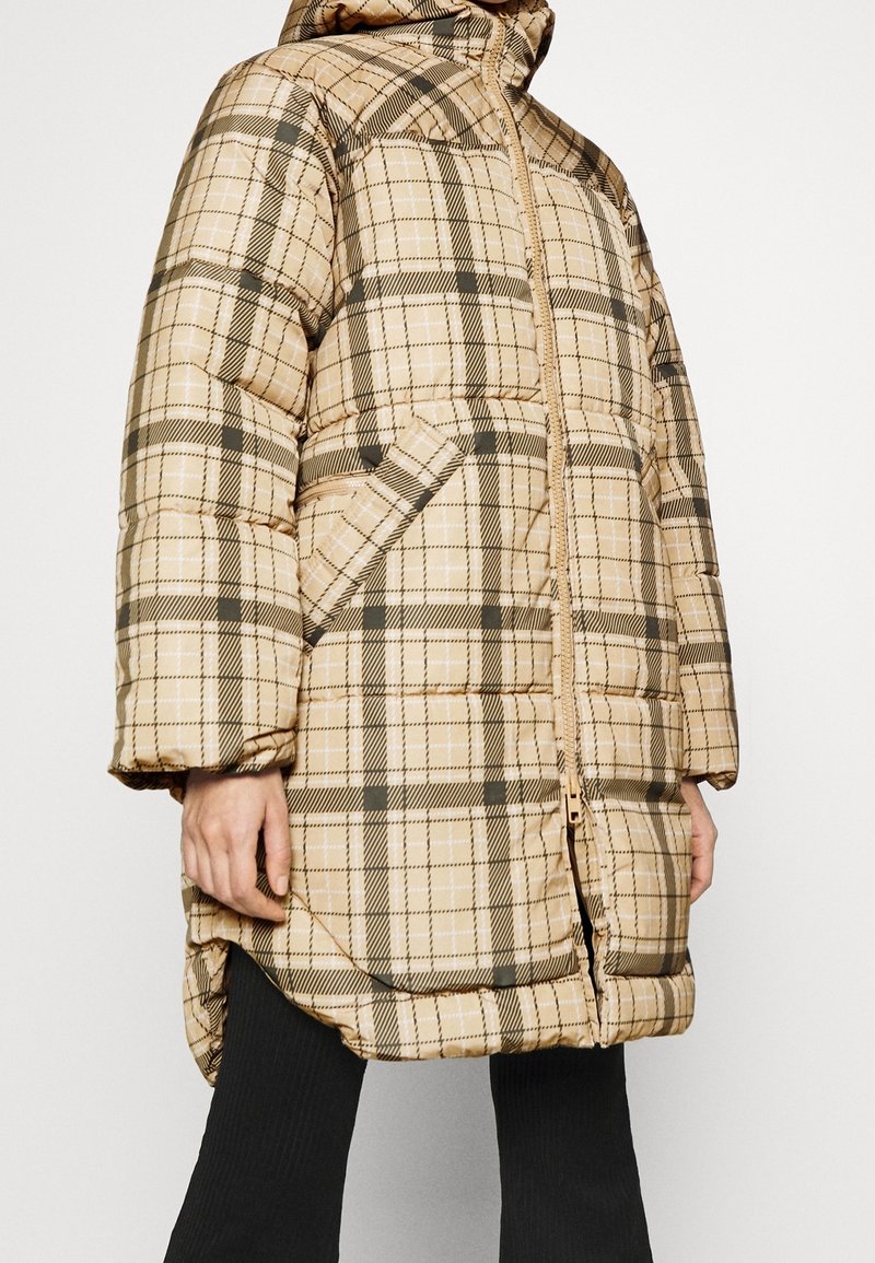 Weekday Abrigo de invierno - beige