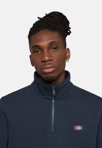 Dickies OAKPORT QUARTER ZIP - Sweatshirt - dark navy