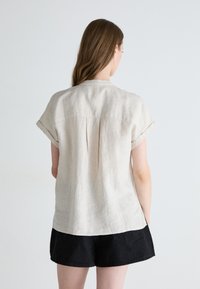 Thumbnail Image 5