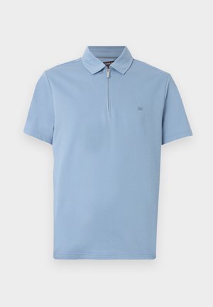 Lyseblå kortermet poloshirt med glidelås foran, liten brodert logo på venstre bryst og klassisk krage.