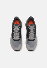 Adidas Terrex SOULSTRIDE - Chaussures de marche - solid grey/carbon/olive strata