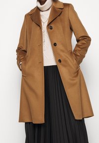 WEEKEND MaxMara Abrigo clásico - camel