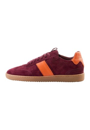 STYLE MENINA - Skateschuh - bordeaux