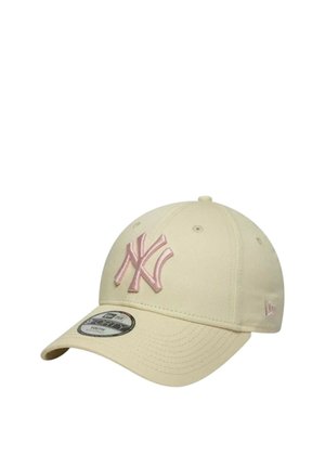Cappellino da baseball beige con logo New York Yankees ricamato in rosa e visiera curva, con adesivo misura giovani.