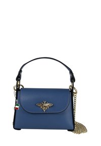 Blauwe leren handtas met een voorklep, gouden bijenornament en kettingriem. Heeft een kleine Italiaanse vlag die aan de zijkant hangt.