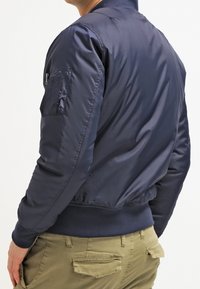 Urban Classics Bomberjacka - dark blue