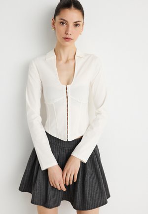 HOOK AND EYE SHIRT - Gombos blúz - offwhite