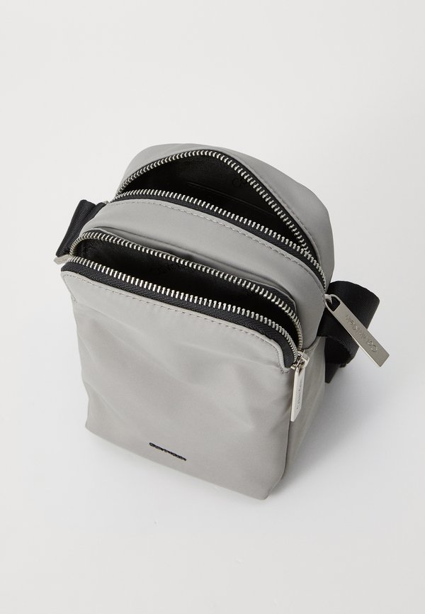 BUSINESS TECH REPORTER  - Cross body bag - rock ridge4