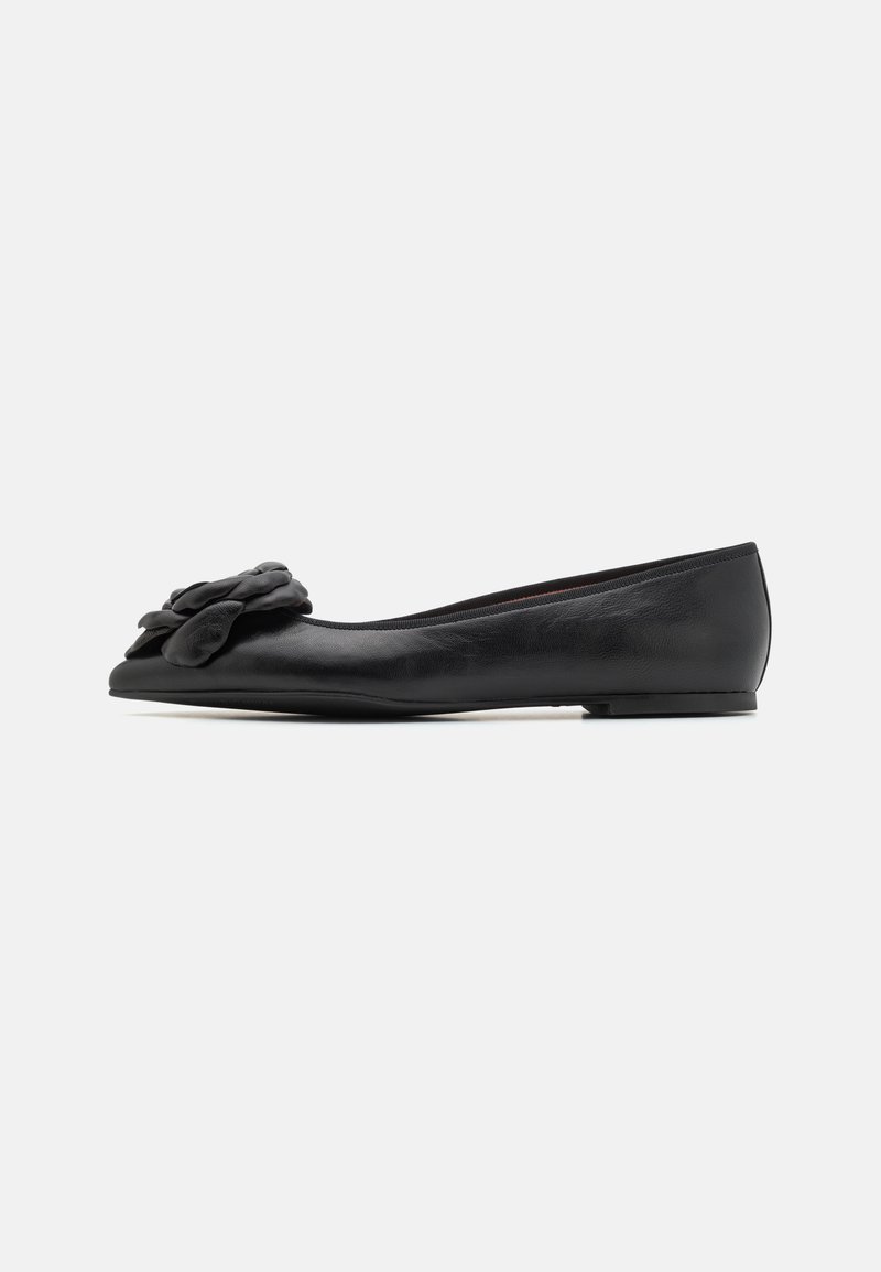 47538 - Black Soft Leather Heel for Teen/Women by Pretty Ballerinas