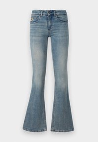 Blå jeans med utsvängda ben i lysevasket denim, med en klassisk fem-lomme design, subtil falming og et merkepute på livet.