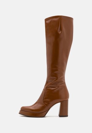 Chie Mihara FANDA - Cizme cu platformă - brown