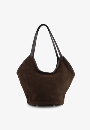 Brun ruskinds tote taske med mørke læderdetaljer, bred åbning og to solide håndtag. Har guldfarvede metaldele i bunden.