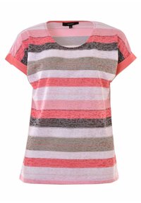 T-shirt à manches courtes rayé, présentant des couleurs corail, gris et blanc. Il a un col rond et un tissu texturé avec des accents de manches contrastants.
