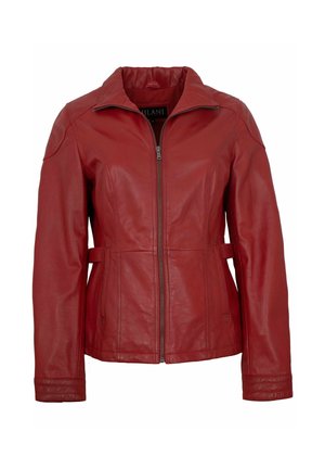 Rote Jacke aus Kunstleder mit Frontreißverschluss, hohem Kragen, langen Ärmeln und verstellbaren Seitenriemen.