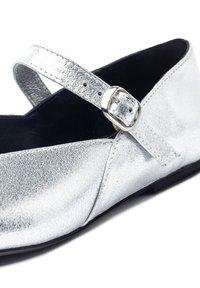 Yokono ARI DORADO - Ballerina's - plateado