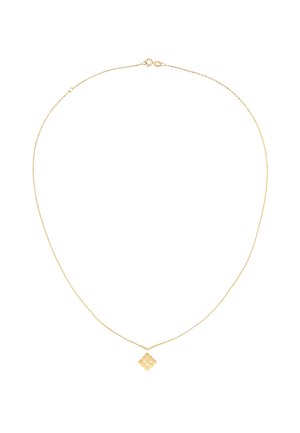 Goldkettchen mit einem diamantförmigen Anhänger, der ein strukturiertes Rautenmuster aufweist. Glatte Oberfläche mit einem sicheren Verschluss.