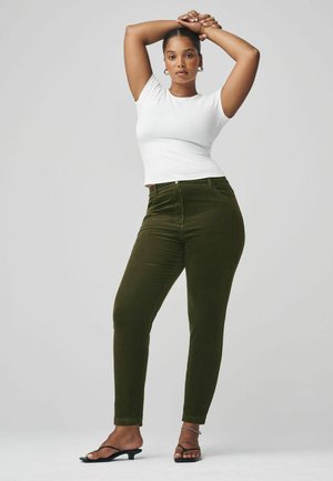 SKINNY - Karcsúsított farmerek - khaki green