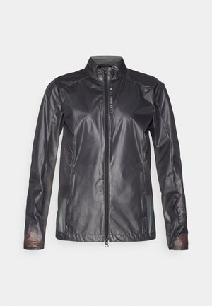 Schwarze leichte Jacke mit durchgehendem Reißverschluss, Stehkragen und langen Ärmeln. Hat ein glänzendes Finish und eine subtile Textur.