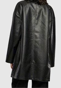Urban Classics Veste en similicuir - black