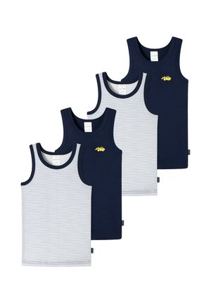 Vier Tanktops: zwei navyblau, eins navyblau mit gelbem Traktorenlogo und eins weiß mit navyblauen Streifen. Weicher Stoff, gerippte Halsabschlüsse, unterschiedliche Designs.