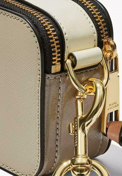 MARC JACOBS THE SNAPSHOT - Rankinė per petį - kaki