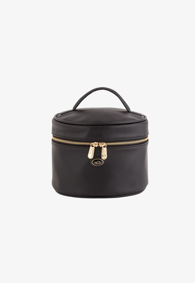 Zwarte ronde cosmetica tas van textuurmateriaal, uitgerust met een gouden rits met twee trekkers en een handvat aan de bovenkant voor gemakkelijk vervoer.