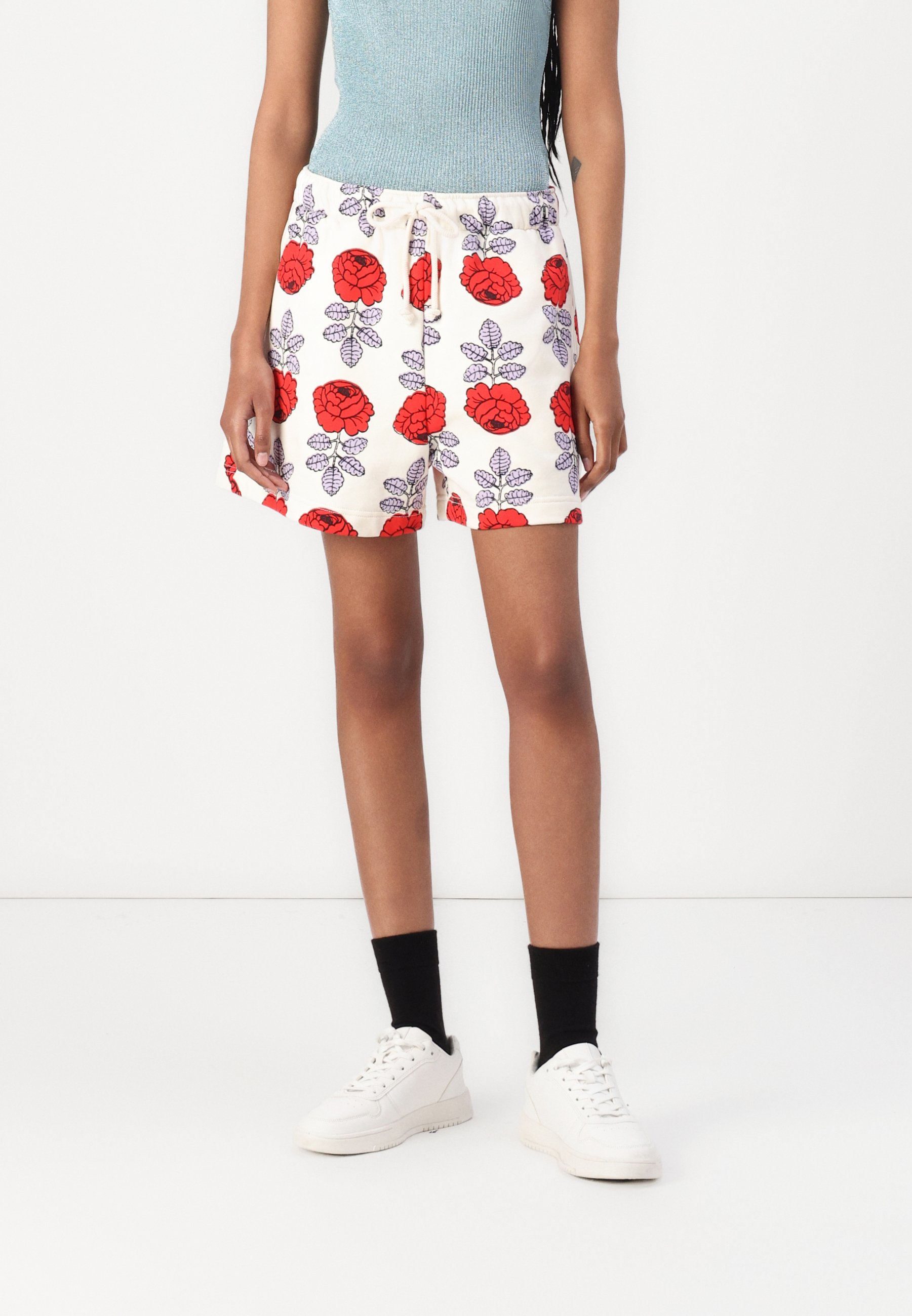 ☆ marimekko ☆ Miksaus Vihkiruusu 143 - ショーツ Miksaus Vihkiruusu ショートパンツ | Maija Isola | Marimekko