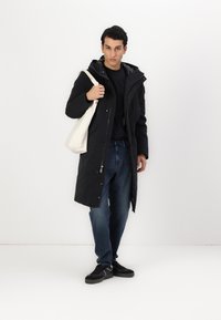 Blauer TRASK - Down coat - black